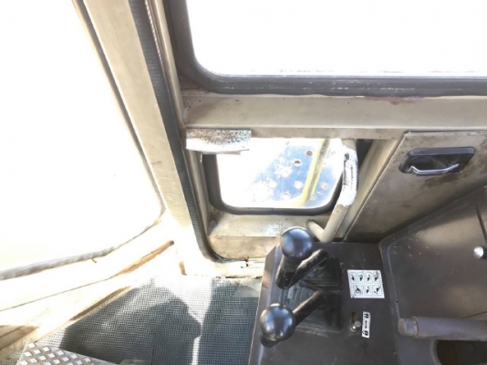 ขายรถตักล้อยาง KOMATSU WA300-1 รถนอกนำเข้าเองจากญี่ปุ่น สภาพสวยพร้อมใช้งาน มีVDOการทำงานครับ ขายรถตักล้อยาง KOMATSU WA300-1 รถนอกนำเข้าเองจากญี่ปุ่น สภาพสวยพร้อมใช้งาน มีVDOการทำงานครับ