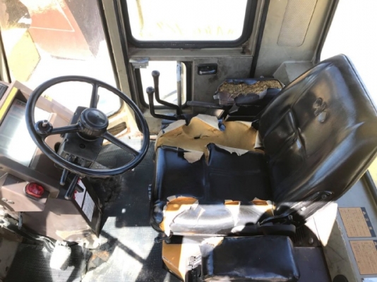 ขายรถตักล้อยาง KOMATSU WA300-1 รถนอกนำเข้าเองจากญี่ปุ่น สภาพสวยพร้อมใช้งาน มีVDOการทำงานครับ ขายรถตักล้อยาง KOMATSU WA300-1 รถนอกนำเข้าเองจากญี่ปุ่น สภาพสวยพร้อมใช้งาน มีVDOการทำงานครับ