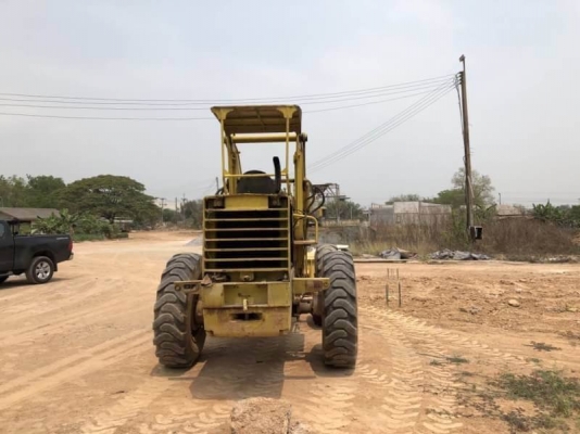 ขาย 175,000  รถตักล้อยาง TCM STD25 เครื่องดี เกียร์แรง สภาพพร้อมใช้ เอกสารชื้อขาย  รถอยู่  นครปฐม โทร 0610710295