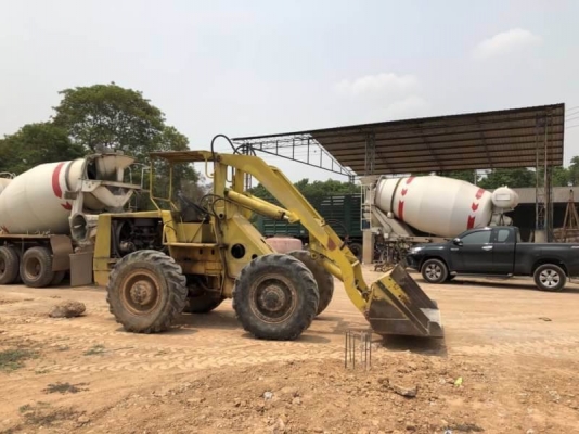 ขาย 175,000  รถตักล้อยาง TCM STD25 เครื่องดี เกียร์แรง สภาพพร้อมใช้ เอกสารชื้อขาย  รถอยู่  นครปฐม โทร 0610710295