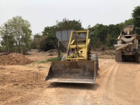 ขาย 175,000  รถตักล้อยาง TCM STD25 เครื่องดี เกียร์แรง สภาพพร้อมใช้ เอกสารชื้อขาย  รถอยู่  นครปฐม โทร 0610710295