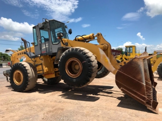 ขายรถตักล้อยาง TCM L32-2 รถนอกนำเข้าเองจากญี่ปุ่น สภาพสวยพร้อมใช้งาน มีVDOการทำงานครับ