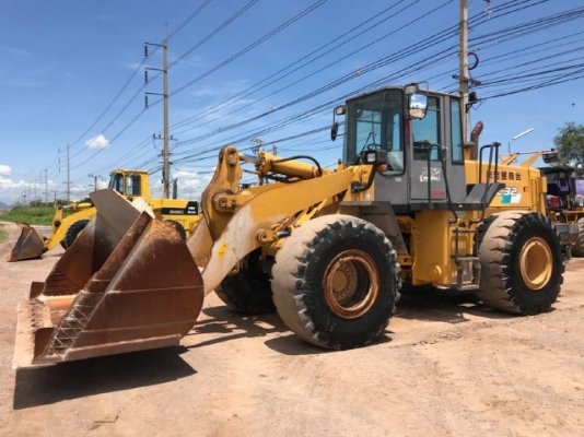 ขายรถตักล้อยาง TCM L32-2 รถนอกนำเข้าเองจากญี่ปุ่น สภาพสวยพร้อมใช้งาน มีVDOการทำงานครับ