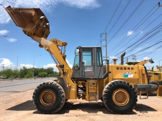 ขายรถตักล้อยาง TCM L32-2 รถนอกนำเข้าเองจากญี่ปุ่น สภาพสวยพร้อมใช้งาน มีVDOการทำงานครับ