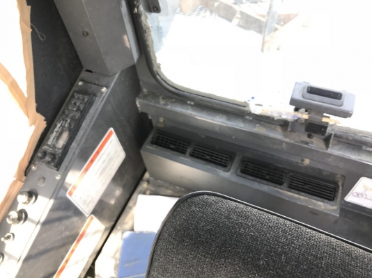 Furukawa HCR1000-DS2 ปี 2008 นำเข้าจากญี่ปุ่น สีเดิม ๆ สวยมาก ๆ ครับ Furukawa HCR1000-DS2 ปี 2008 นำเข้าจากญี่ปุ่น สีเดิม ๆ สวยมาก ๆ ครับ