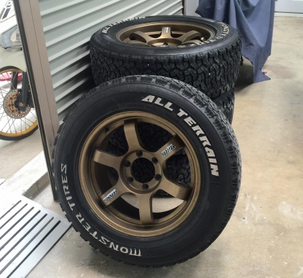 ขายล้อTE37 suv ขอบ18 พร้อมยาง265/60/18 ปี16 ดอกเต็มหนา สภาพสวยทั้งชุด
