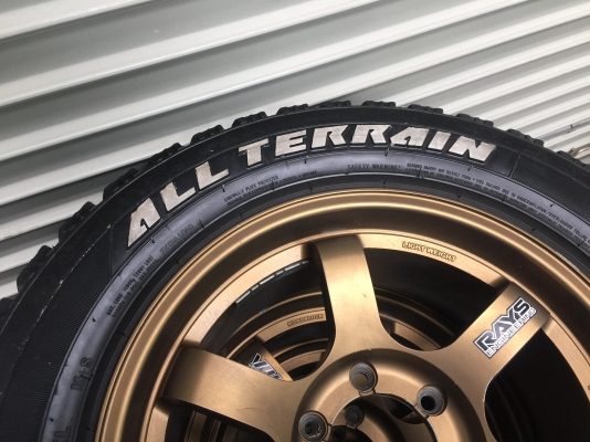 ขายล้อTE37 suv ขอบ18 พร้อมยาง265/60/18 ปี16 ดอกเต็มหนา สภาพสวยทั้งชุด