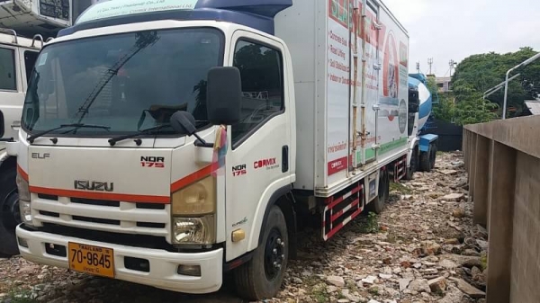 ขาย 795,000 รถ 6 ล้อตู้แห้ง ISUZU หัวตึก 175 แรง ปี 57 ตู้แห้งภายในตู้แต่งเป็นรถเซอร์วิส หัวบางยางดี คัชซีสวย  รถอยู่ กทม. 090-772-3710 090-772-3708