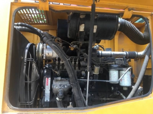 ขาย 1,070,000 รถตักล้อยาง XCMG LW 330K 2,500 ชม. รถสวยเหมือนใหม่ เอกสารเล่มทะเบียน แขนยาว รถสวยพร้อมใช้เอกสารพร้อมโอน รถอยู่ กทม. 090-772-3710 090-772-3708