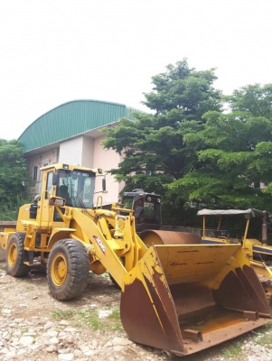 ขาย 1,070,000 รถตักล้อยาง XCMG LW 330K 2,500 ชม. รถสวยเหมือนใหม่ เอกสารเล่มทะเบียน แขนยาว รถสวยพร้อมใช้เอกสารพร้อมโอน รถอยู่ กทม. 090-772-3710 090-772-3708