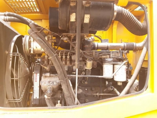 ขาย 1,070,000 รถตักล้อยาง XCMG LW 330K 2,500 ชม. รถสวยเหมือนใหม่ เอกสารเล่มทะเบียน แขนยาว รถสวยพร้อมใช้เอกสารพร้อมโอน รถอยู่ กทม. 090-772-3710 090-772-3708