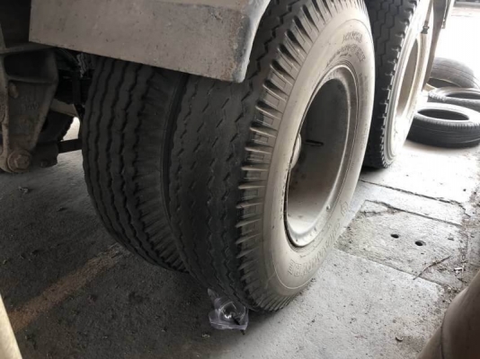 ขาย 215,000 หางถังนำ้มัน PANUS ปี39 37,000 ลิตร โลตล่าง 5 ช่อง หาง 2 คาน ยาว 10.3 เมตร ยางดี คัสซีสวย ถังสวย สภาพพร้อมใช้  เอกสารเล่มทะเบียน  รถอยู่ นครปฐม โทร0610710295