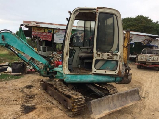 KOMATSU PC 20-7 KOMATSU PC 20-7