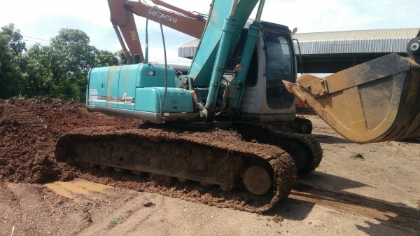 รถขุดแบ๊คโฮ KOBELCO SK200 YN10 ทำงานดี ไฟฟ้าเต็ม เครื่องปั้มเดิมแรงดี ช่วงล่างดี อยู่ภาคกลาง ราคา 1,050,000บ. สนใจ 0835601591