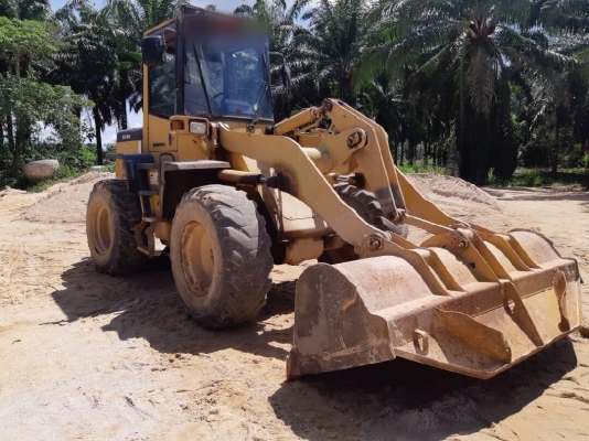 ขายรถตักล้อยาง KOMATSU WA100-3 มีเล่มทะเบียน สวยเดิมๆสนใจโทร 081-970-1072 ขายรถตักล้อยาง KOMATSU WA100-3 มีเล่มทะเบียน สวยเดิมๆสนใจโทร 081-970-1072