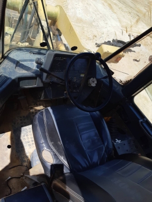 ขายรถตักล้อยาง KOMATSU WA100-3 มีเล่มทะเบียน สวยเดิมๆสนใจโทร 081-970-1072