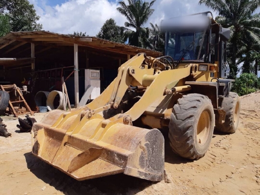ขายรถตักล้อยาง KOMATSU WA100-3 มีเล่มทะเบียน สวยเดิมๆสนใจโทร 081-970-1072 ขายรถตักล้อยาง KOMATSU WA100-3 มีเล่มทะเบียน สวยเดิมๆสนใจโทร 081-970-1072