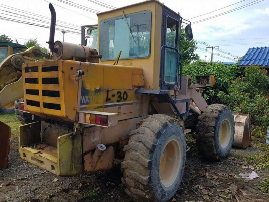 ขายรถตักWA100-1 หนึ่งคัน WA120-3Aสามคัน ราคาลดสุดๆ350000 ลิเภอ564หนึ่งคันราคา700000 ขายรถตักWA100-1 หนึ่งคัน WA120-3Aสามคัน ราคาลดสุดๆ350000 ลิเภอ564หนึ่งคันราคา700000