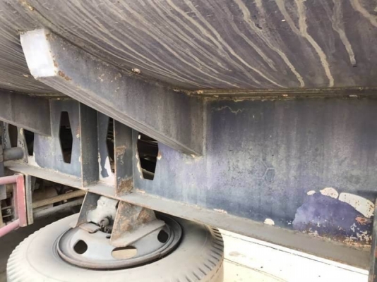 ขาย 215,000 หางถังนำ้มัน PANUS ปี39 37,000 ลิตร โลตล่าง 5 ช่อง หาง 2 คาน ยาว 10.3 เมตร ยางดี คัสซีสวย ถังสวย สภาพพร้อมใช้  เอกสารเล่มทะเบียน  รถอยู่ นครปฐม โทร 0610710295