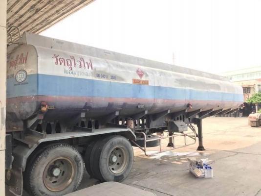 ขาย 215,000 หางถังนำ้มัน PANUS ปี39 37,000 ลิตร โลตล่าง 5 ช่อง หาง 2 คาน ยาว 10.3 เมตร ยางดี คัสซีสวย ถังสวย สภาพพร้อมใช้  เอกสารเล่มทะเบียน  รถอยู่ นครปฐม โทร 0610710295