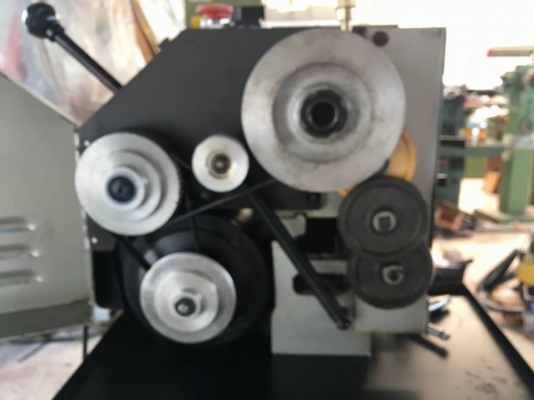 ขายครับขายเครื่องกลึง emco compact 10 จากออสเตรีย สภาพเก่าเก็บ ขายราคาเท่ากับ ของใหม่จีน ใครให้สูงกว่า 48000 เอาต้นฉบับของเครื่องตลาดในปจุบันไปเลย 0814583376 เอก ปทุม -หัวจับ 4" สี่จับ แบบฟันพร้อม -รูผ่านคอ 20 mm.  -ท้ายแท่น mt. 2 -ระยะswing over cro