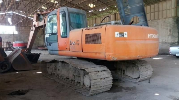 ขาย1,190,000 HITACHI ZX 200-1 ทำงาน 7,000 ชม. ไฟฟ้าครบ เครื่องดี ปั้มแรง เอวแน่น ช่วงล่างดี เอกสารแจ้งจำหน่าย รถพร้อมใช้ รถอยู่สระบุรี 092-595-6777 ญิ๋งยุ