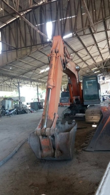 ขาย1,190,000 HITACHI ZX 200-1 ทำงาน 7,000 ชม. ไฟฟ้าครบ เครื่องดี ปั้มแรง เอวแน่น ช่วงล่างดี เอกสารแจ้งจำหน่าย รถพร้อมใช้ รถอยู่สระบุรี 092-595-6777 ญิ๋งยุ