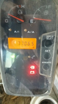 ขาย1,190,000 HITACHI ZX 200-1 ทำงาน 7,000 ชม. ไฟฟ้าครบ เครื่องดี ปั้มแรง เอวแน่น ช่วงล่างดี เอกสารแจ้งจำหน่าย รถพร้อมใช้ รถอยู่สระบุรี 092-595-6777 ญิ๋งยุ