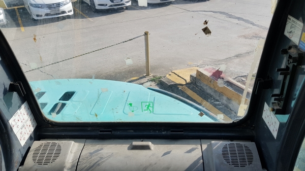 ขายรถแบคโฮ KOBELCO SK70SR-1ES มีผานดันหน้า มีไลน์หัวกระแทก ขายรถแบคโฮ KOBELCO SK70SR-1ES มีผานดันหน้า มีไลน์หัวกระแทก