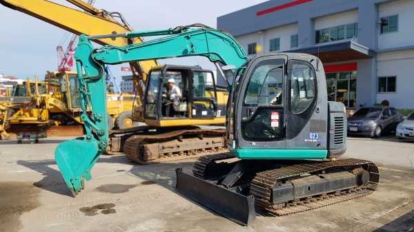 ขายรถแบคโฮ KOBELCO SK70SR-1ES มีผานดันหน้า มีไลน์หัวกระแทก ขายรถแบคโฮ KOBELCO SK70SR-1ES มีผานดันหน้า มีไลน์หัวกระแทก