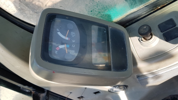 ขายรถแบคโฮ KOBELCO SK70SR-1ES มีผานดันหน้า มีไลน์หัวกระแทก ขายรถแบคโฮ KOBELCO SK70SR-1ES มีผานดันหน้า มีไลน์หัวกระแทก