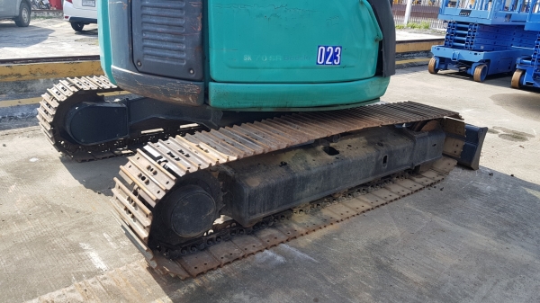 ขายรถแบคโฮ KOBELCO SK70SR-1ES มีผานดันหน้า มีไลน์หัวกระแทก ขายรถแบคโฮ KOBELCO SK70SR-1ES มีผานดันหน้า มีไลน์หัวกระแทก