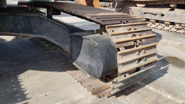 ขายรถแบคโฮ KOBELCO SK70SR-1ES มีผานดันหน้า มีไลน์หัวกระแทก ขายรถแบคโฮ KOBELCO SK70SR-1ES มีผานดันหน้า มีไลน์หัวกระแทก