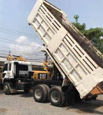 10 ล้อ 2 เพลา หลง 527M TF เครื่อง 240 แรง ปี 42 กระบะเหล็กดั้ม พร้อมใช้ 850,000