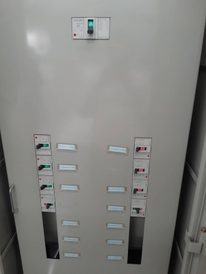 ตู้ไฟจำนวน25ใบ เมน200แอมป์ 250แอมป์ใบละ20,000บาท ตู้ไฟจำนวน25ใบ เมน200แอมป์ 250แอมป์ใบละ20,000บาท