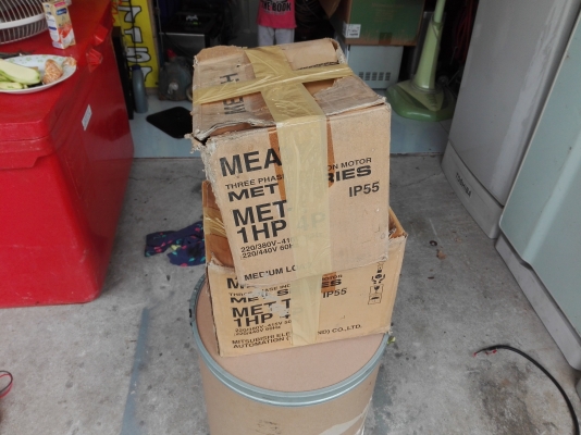 ขายมอเตอร์ Mitsubishi 1HP. 380V 4Pole (มือหนึ่ง) มี 2ตัว ขายมอเตอร์ Mitsubishi 1HP. 380V 4Pole (มือหนึ่ง) มี 2ตัว