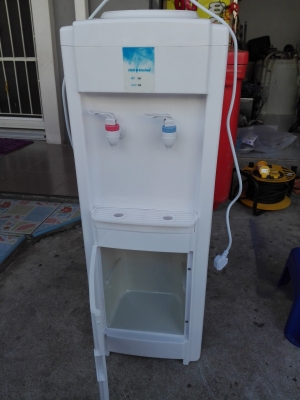 ขาย เครื่องกดน้ำร้อน-น้ำเย็น แบบตั้งพื้น ขาย เครื่องกดน้ำร้อน-น้ำเย็น แบบตั้งพื้น