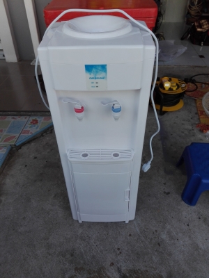 ขาย เครื่องกดน้ำร้อน-น้ำเย็น แบบตั้งพื้น