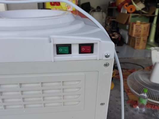 ขาย เครื่องกดน้ำร้อน-น้ำเย็น แบบตั้งพื้น ขาย เครื่องกดน้ำร้อน-น้ำเย็น แบบตั้งพื้น