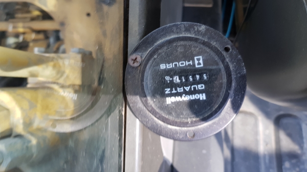 ขายรถแบคโฮ CAT 320D กระบอกเหลือง รุ่นหายาก เก่านอกผ่านการใช้งานในไทย สภาพดี พร้อมใช้งาน ขายรถแบคโฮ CAT 320D กระบอกเหลือง รุ่นหายาก เก่านอกผ่านการใช้งานในไทย สภาพดี พร้อมใช้งาน