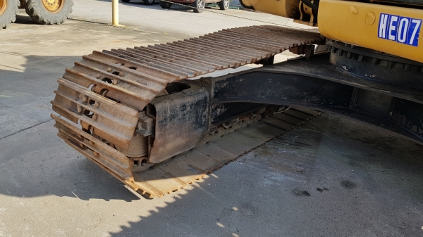 ขายรถแบคโฮ CAT 320D กระบอกเหลือง รุ่นหายาก เก่านอกผ่านการใช้งานในไทย สภาพดี พร้อมใช้งาน ขายรถแบคโฮ CAT 320D กระบอกเหลือง รุ่นหายาก เก่านอกผ่านการใช้งานในไทย สภาพดี พร้อมใช้งาน