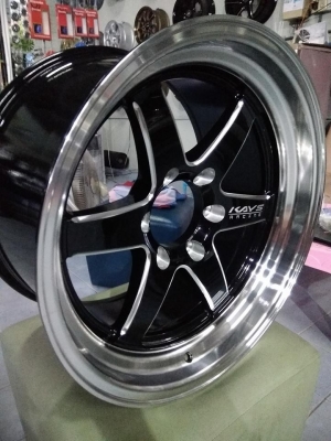 แม็กใหม่ลายเวลขอบ 18 ราคา 13900 พร้อมยาง 21000 บาท