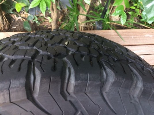 .ล้อ AR usa แท้ 16 8 ออฟ 0 6รู139 พร้อมยาง BF 265 75 16 ปลาย 14 ดอกเหลือประมาณ 50เปอร์เซน 2วง(1คู่)