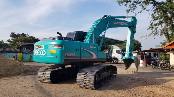 ขายรถแบคโฮ KOBELCO SK200-8 Yn12 Super สภาพนางฟ้า ขายรถแบคโฮ KOBELCO SK200-8 Yn12 Super สภาพนางฟ้า