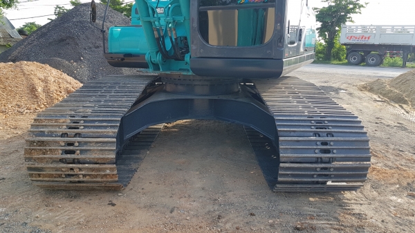ขายรถแบคโฮ KOBELCO SK200-8 Yn12 Super สภาพนางฟ้า ขายรถแบคโฮ KOBELCO SK200-8 Yn12 Super สภาพนางฟ้า