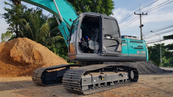 ขายรถแบคโฮ KOBELCO SK200-8 Yn12 Super สภาพนางฟ้า ขายรถแบคโฮ KOBELCO SK200-8 Yn12 Super สภาพนางฟ้า