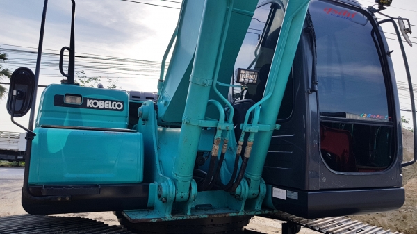 ขายรถแบคโฮ KOBELCO SK200-8 Yn12 Super สภาพนางฟ้า ขายรถแบคโฮ KOBELCO SK200-8 Yn12 Super สภาพนางฟ้า