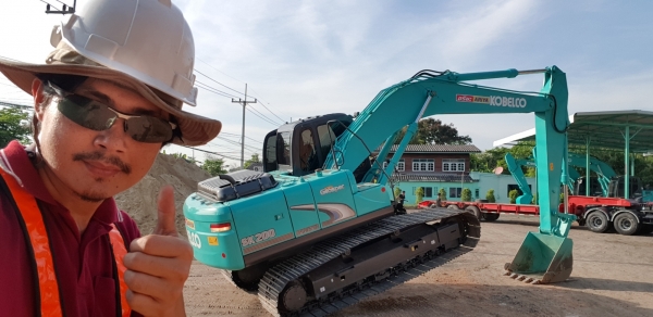 ขายรถแบคโฮ KOBELCO SK200-8 Yn12 Super สภาพนางฟ้า ขายรถแบคโฮ KOBELCO SK200-8 Yn12 Super สภาพนางฟ้า
