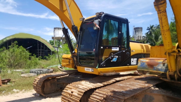 ขายรถแบคโฮ CAT 320D GC ใช้งาน 8,215 ชั่วโมง สภาพเทพบุตร พร้อมใช้งาน ขายรถแบคโฮ CAT 320D GC ใช้งาน 8,215 ชั่วโมง สภาพเทพบุตร พร้อมใช้งาน