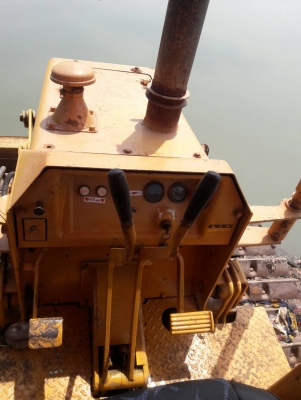 ขายจ้า..รถดัน KOMATSU D20P-5 เก่าใน สภาพดี พร้อมใช้ โทร 089-3818694 จ๊อย.. ขายจ้า..รถดัน KOMATSU D20P-5 เก่าใน สภาพดี พร้อมใช้ โทร 089-3818694 จ๊อย..